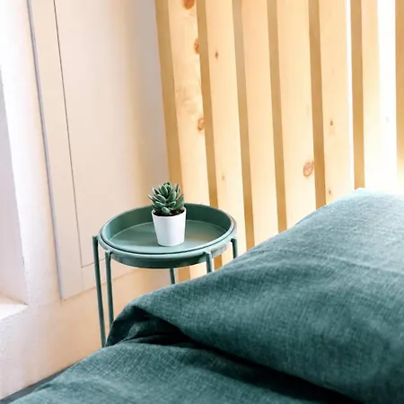 Urban Loft Maqueda Apartment
